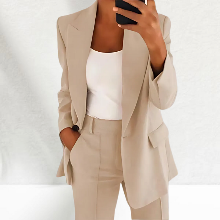 Mirta – Women's 2-Piece Suit