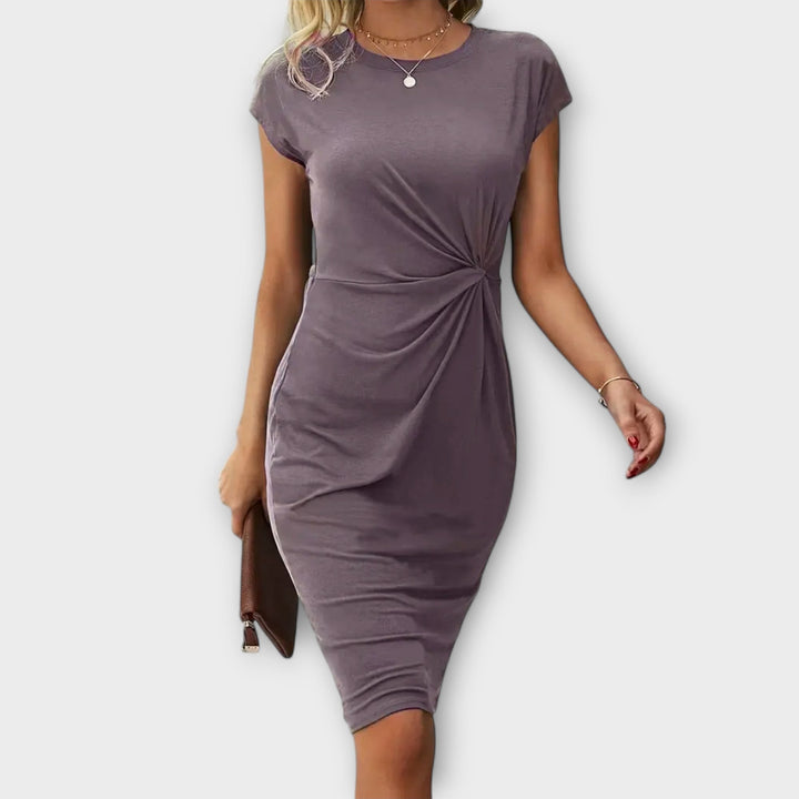 Clara - Elegant Figure-Fitted Dress for Women