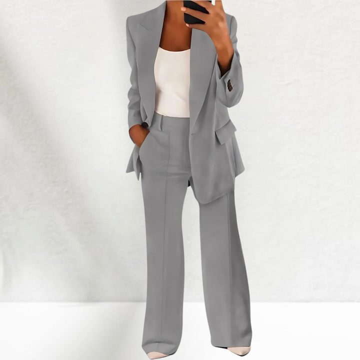 Mirta – Women's 2-Piece Suit