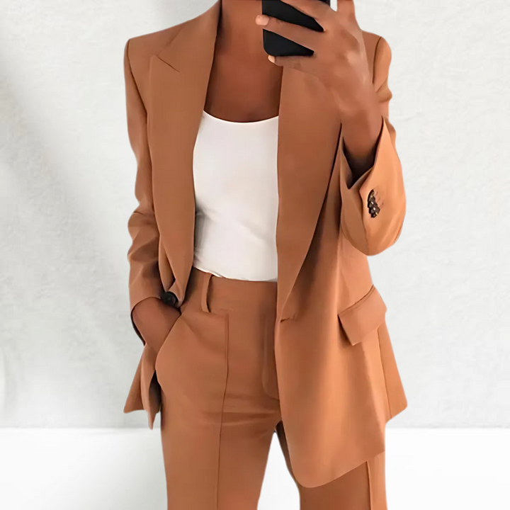 Mirta – Women's 2-Piece Suit