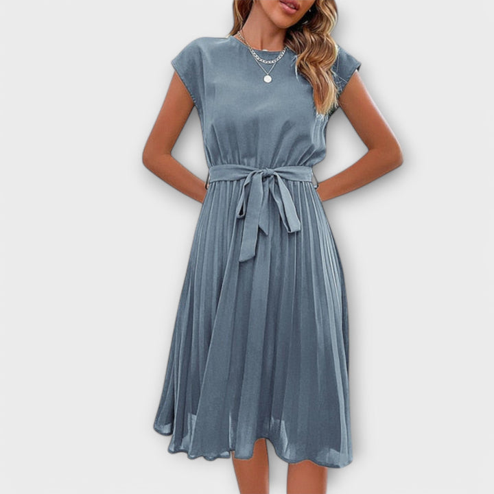 Claire - Short Sleeves, Pleated, Casual Minidress