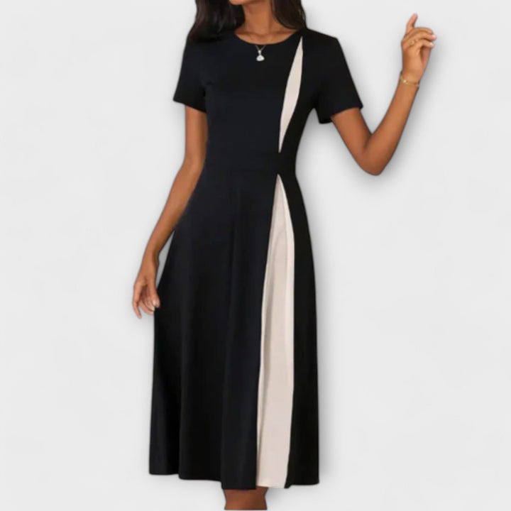 Hanne – Black and White Midi Dress