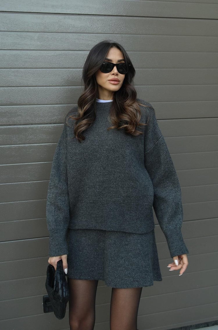 Esme |  A cozy sweater and a flowy flattering skirt