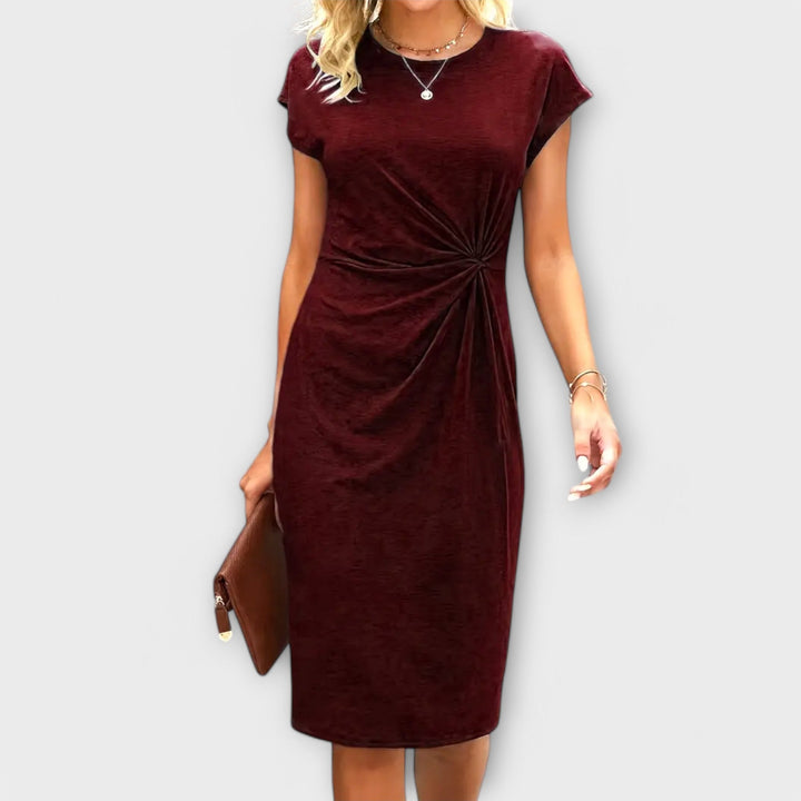 Clara - Elegant Figure-Fitted Dress for Women