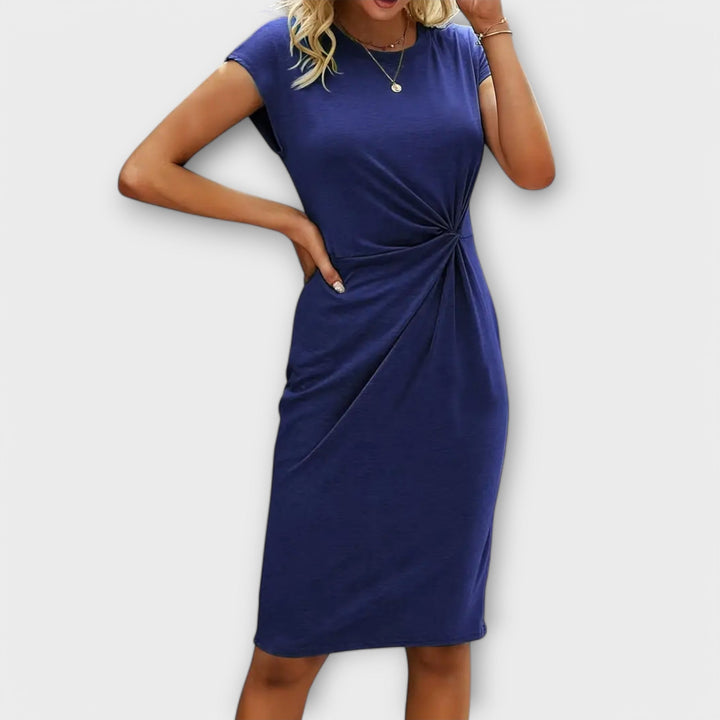 Clara - Elegant Figure-Fitted Dress for Women