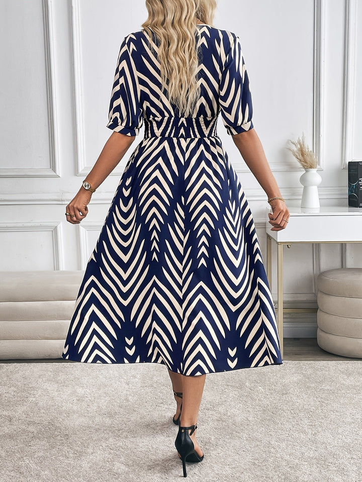 Lily™ - Chic Chevron Print Dress