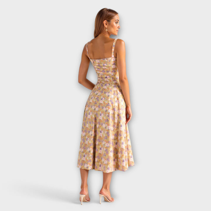 Dress with V-neck. Elegant summer dress