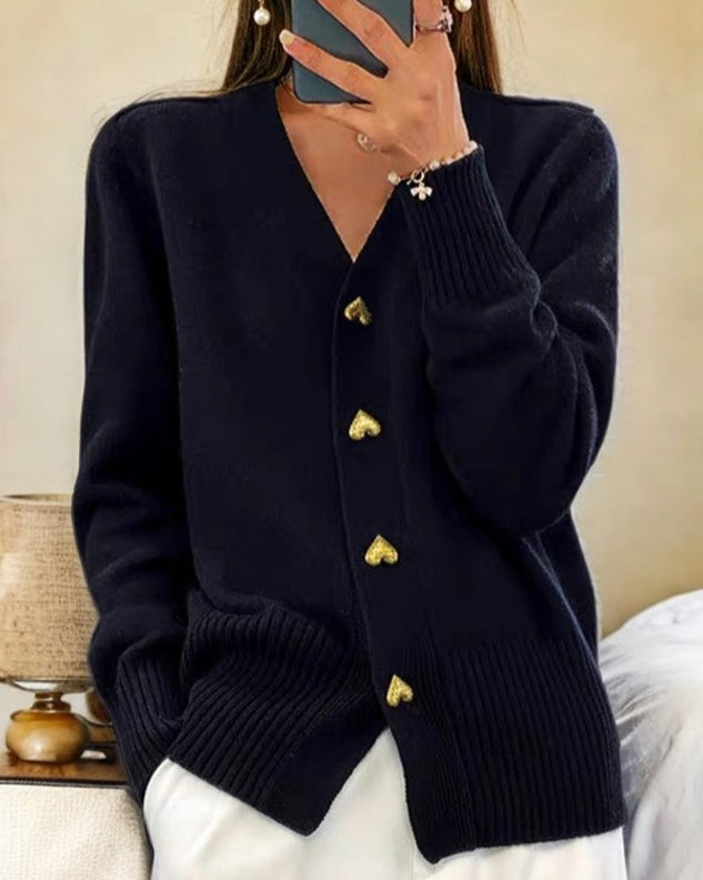 Diede | Cardigan with Heart-Shaped Buttons