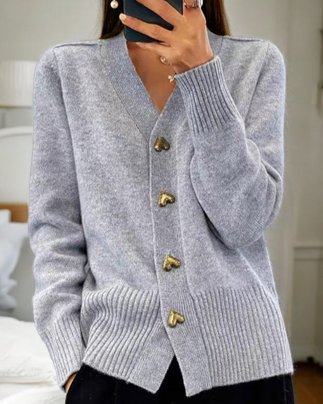 Diede | Cardigan with Heart-Shaped Buttons